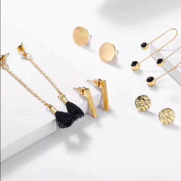 NEW!๐๐BUNDLE!๐GOLDEN๐คBLACK๐TASSELS๐๐MODERN! - Picture 7 of 8